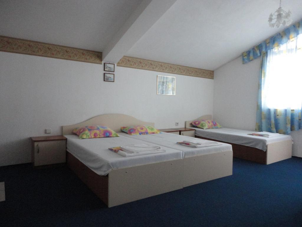 Guest Rooms Casa Luba Свети-Влас Номер фото