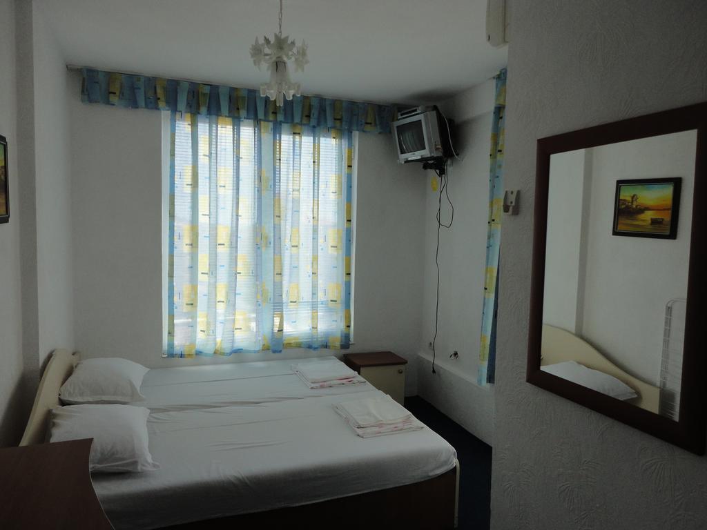 Guest Rooms Casa Luba Свети-Влас Номер фото