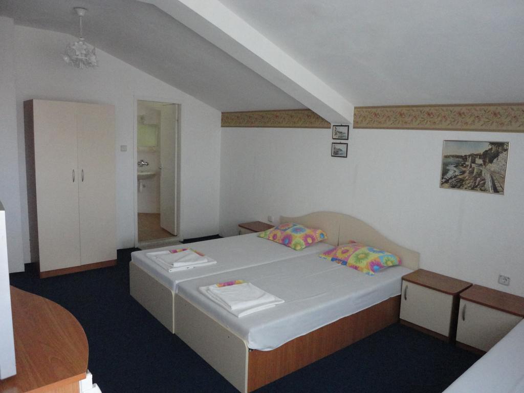Guest Rooms Casa Luba Свети-Влас Номер фото